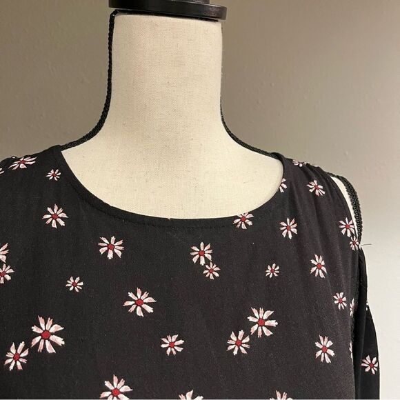 Floral cold shoulder short sleeve loose fit dress - Picture 2 of 13